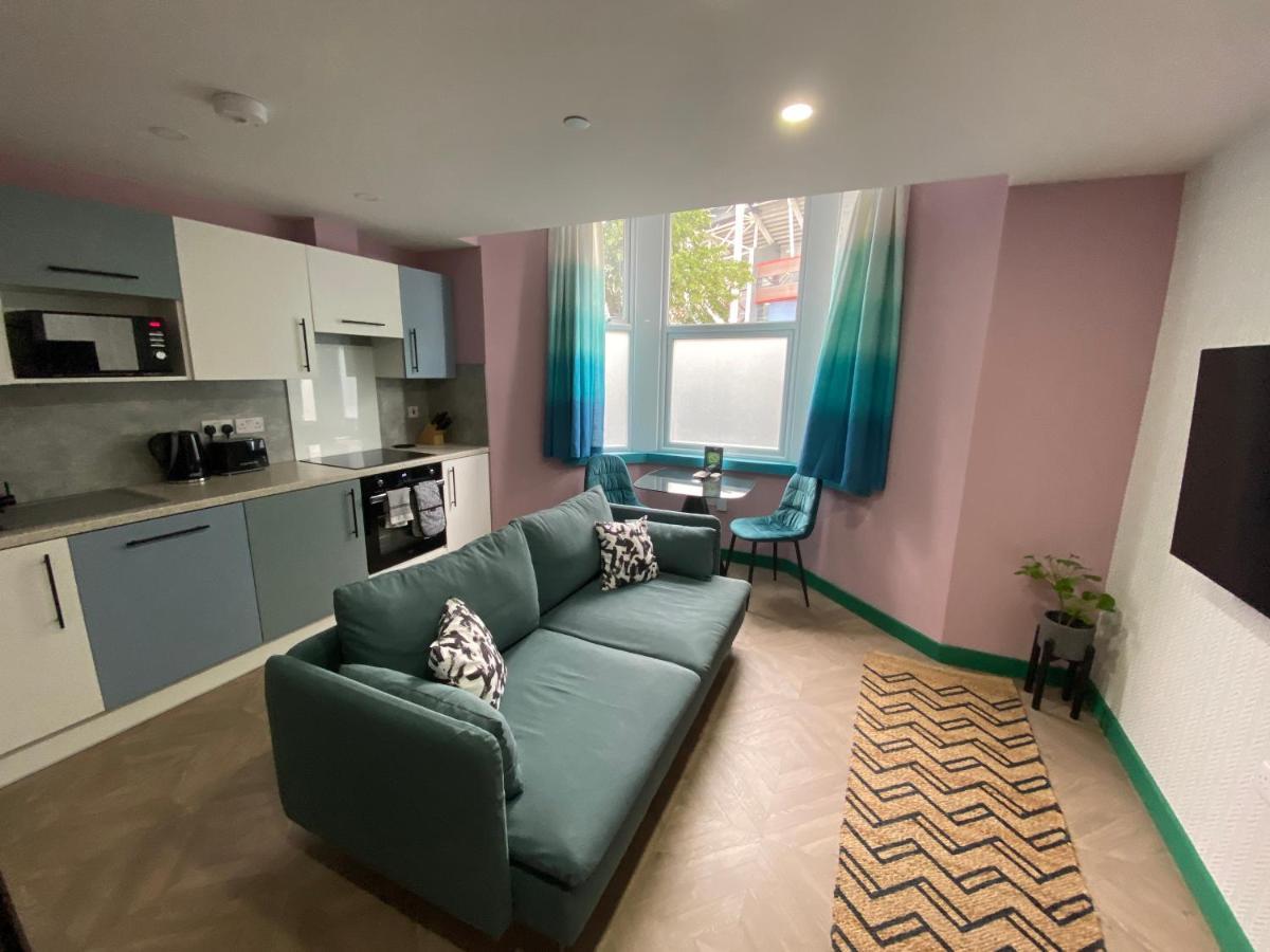Aaron Wise - 51 Fitzhamon Apartments คาร์ดิฟฟ์ ภายนอก รูปภาพ