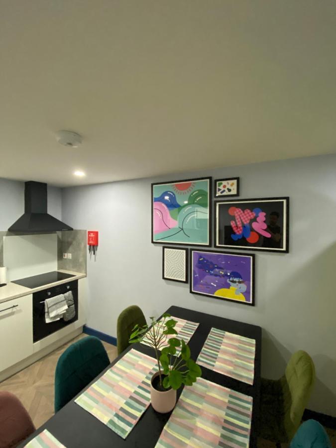 Aaron Wise - 51 Fitzhamon Apartments คาร์ดิฟฟ์ ภายนอก รูปภาพ