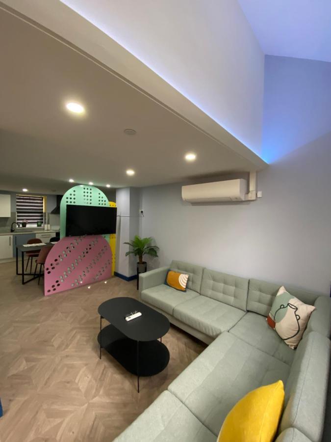 Aaron Wise - 51 Fitzhamon Apartments คาร์ดิฟฟ์ ภายนอก รูปภาพ