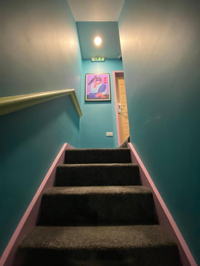 Aaron Wise - 51 Fitzhamon Apartments คาร์ดิฟฟ์ ภายนอก รูปภาพ