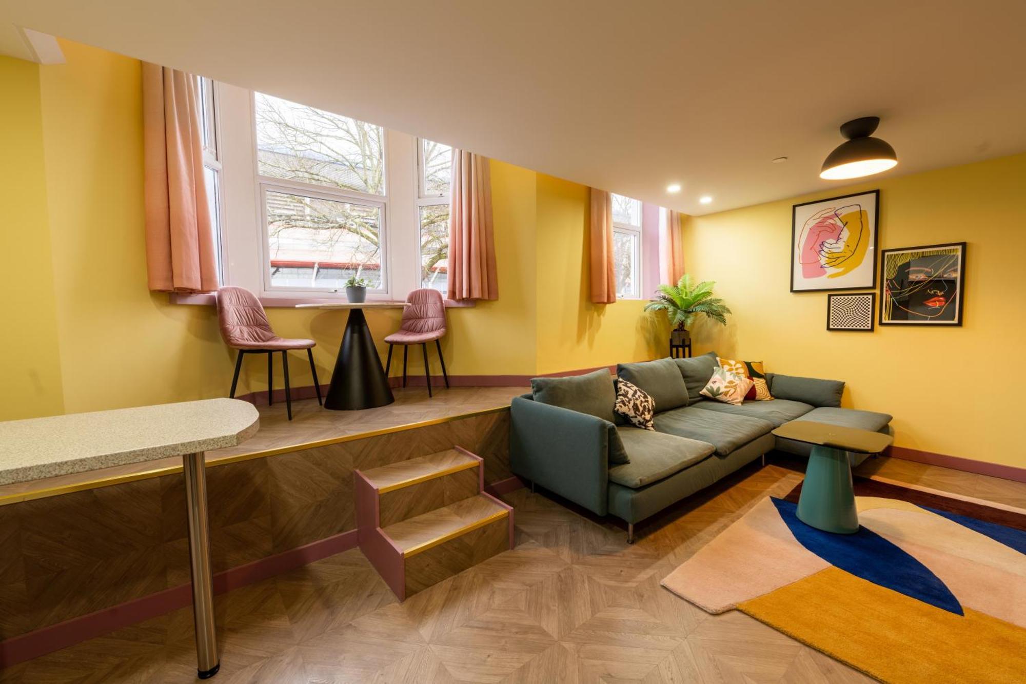 Aaron Wise - 51 Fitzhamon Apartments คาร์ดิฟฟ์ ภายนอก รูปภาพ